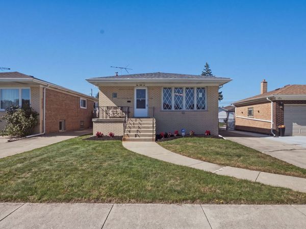 536 Muskegon Avenue , Calumet City, IL 60409