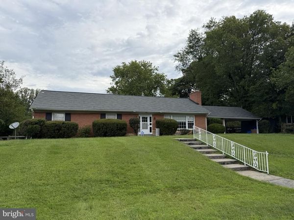 9220 QUINTANA DRIVE , BETHESDA, MD 20817