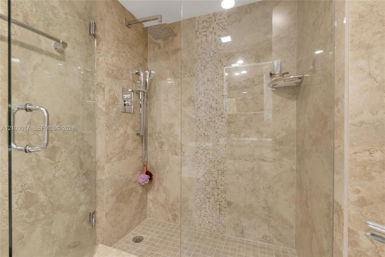 5660 Collins Ave, Unit 4B, Miami Beach, FL 33140 Photo