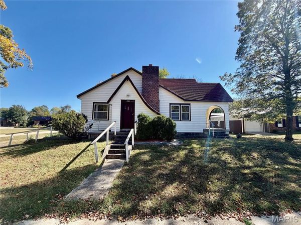 240 S 2nd , Ellington, MO 63638