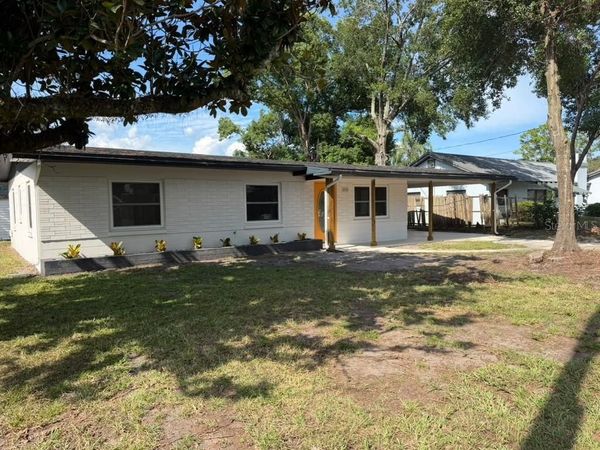 209 PLAZA OVAL , CASSELBERRY, FL 32707