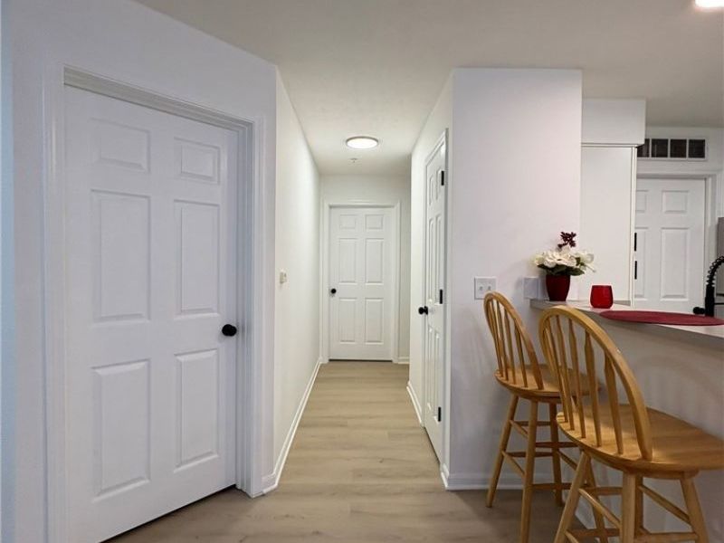 23003 Chandlers Lane, Unit 104, Olmsted Falls, OH 44138 Photo 11
