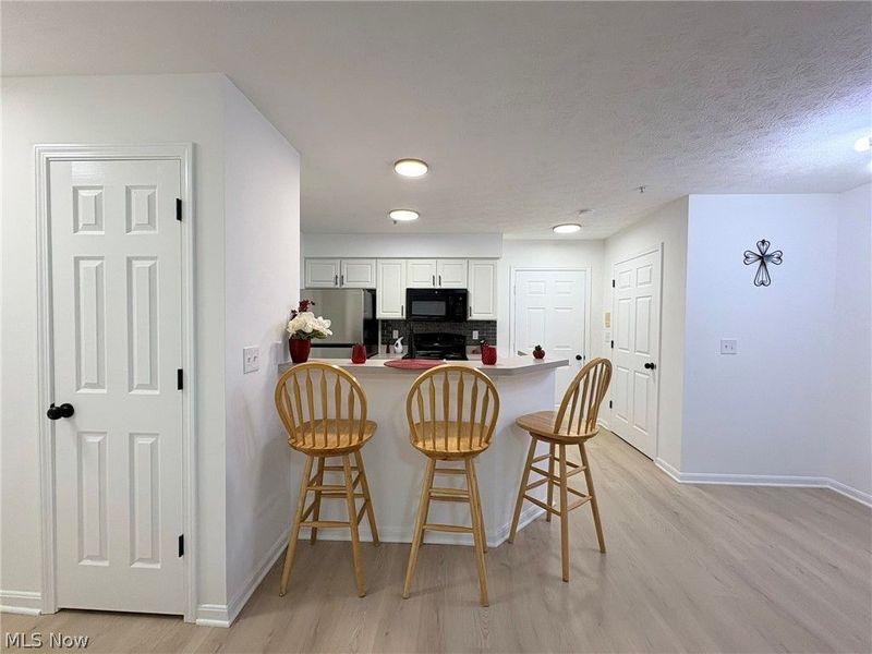 23003 Chandlers Lane, Unit 104, Olmsted Falls, OH 44138 Photo 9