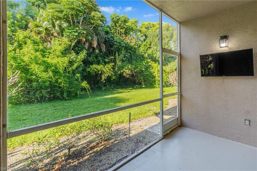 5480 16th Pl Sw, Unit 203, Naples, FL 34116 Photo