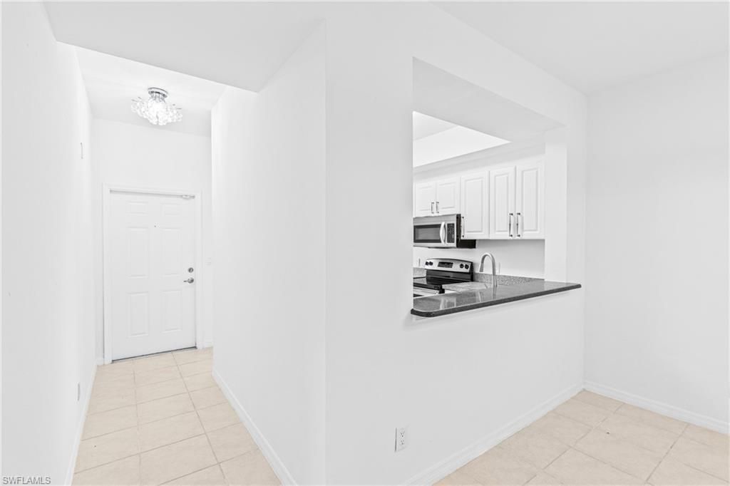 5480 16th Pl Sw, Unit 203, Naples, FL 34116 Photo