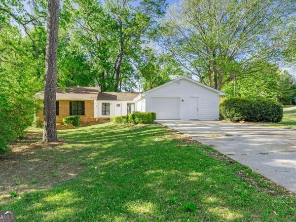 2254 Lisbon Lane, Jonesboro, GA 30236