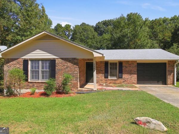 7260 Fernwood Drive, Riverdale, GA 30296