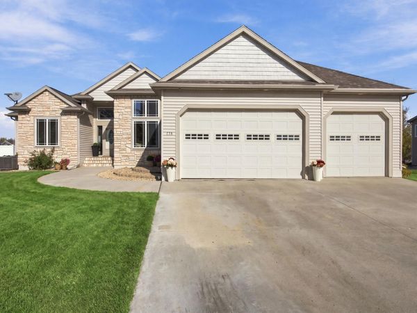 718 N Sedona Drive, West Fargo, ND 58078