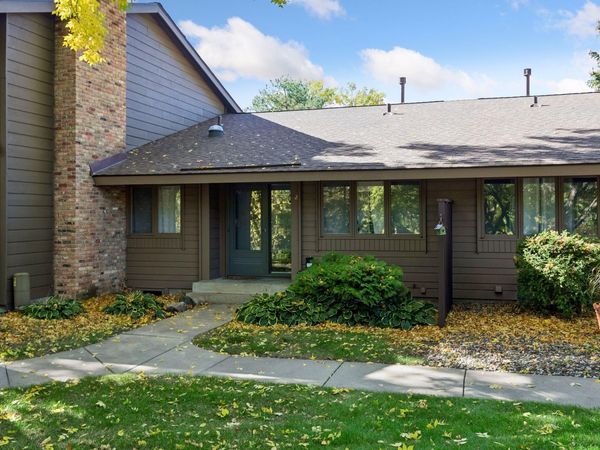 52 Birnamwood Drive, Burnsville, MN 55337