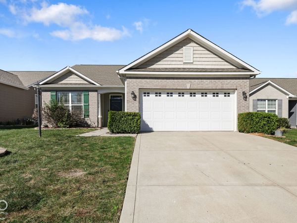 1212 Blackthorne S, Plainfield, IN 46168