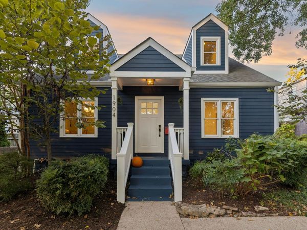 1904 Sweetbriar Ave , Nashville, TN 37212