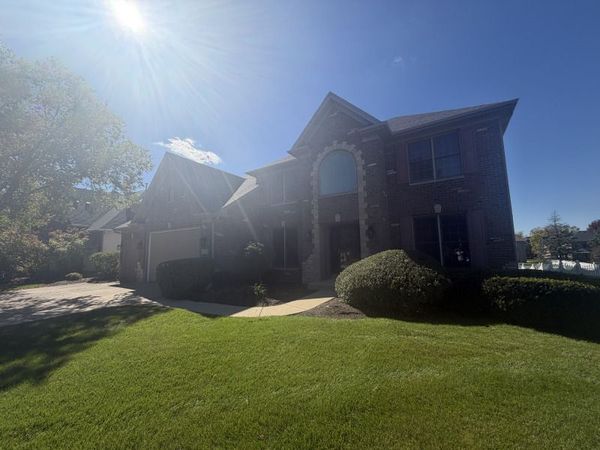 728 Waterside Drive , South Elgin, IL 60177