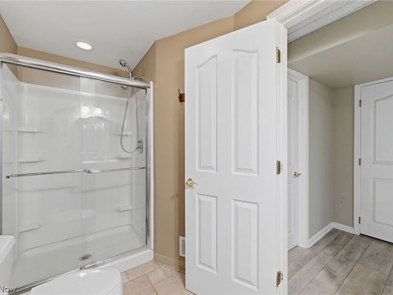 18643 Comstock Circle, Middleburg Heights, OH 44130 Photo 34