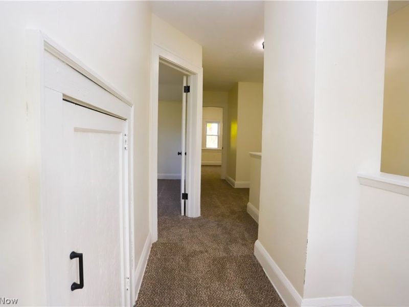 8216 Vineyard Avenue, Cleveland, OH 44105 Photo 15