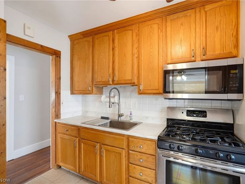 4614 Maplecrest Avenue, Parma, OH 44134 Photo 17