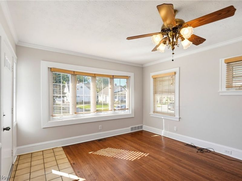 4614 Maplecrest Avenue, Parma, OH 44134 Photo 9