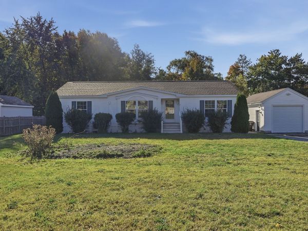 2 Kendell Lane, Salisbury, MA 01952