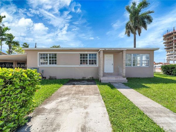 3694 NW 19th St, Miami, FL 33125