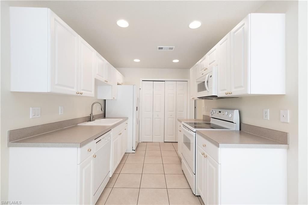 7110 Wild Forest Ct , Unit 102, Naples, FL 34109 Photo