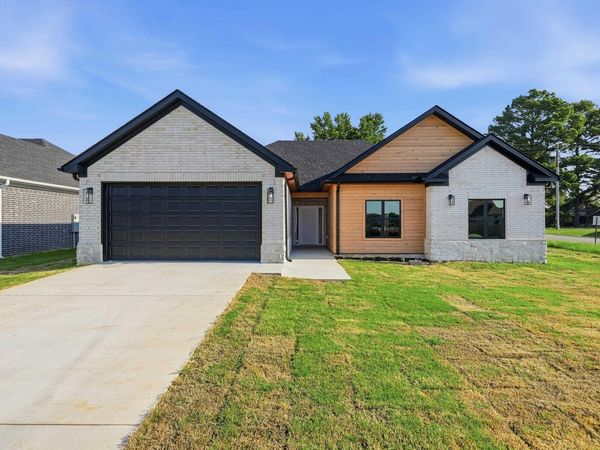 2 Firefly Catch Cove Road , Greenbrier, AR 72058