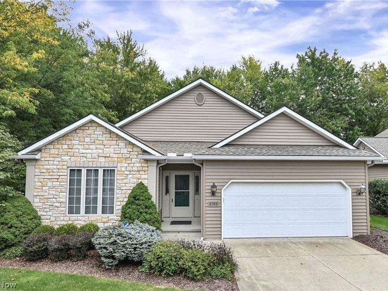 2789 Wilks Lane, Unit 13, Westlake, OH 44145 Photo 1
