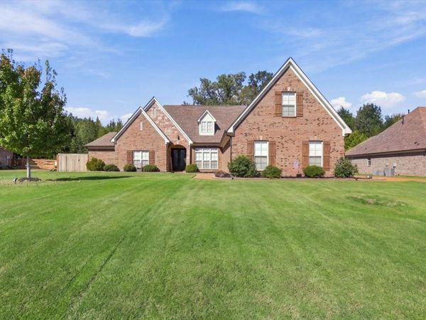 6023 WINDSOR OAK DR, Arlington, TN 38002