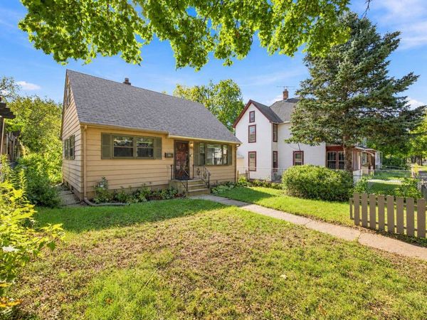 920 Magnolia Avenue E, Saint Paul, MN 55106