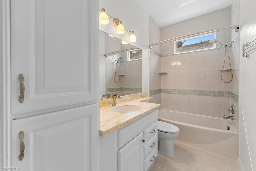689 Crossfield Cir, Naples, FL 34104 Photo