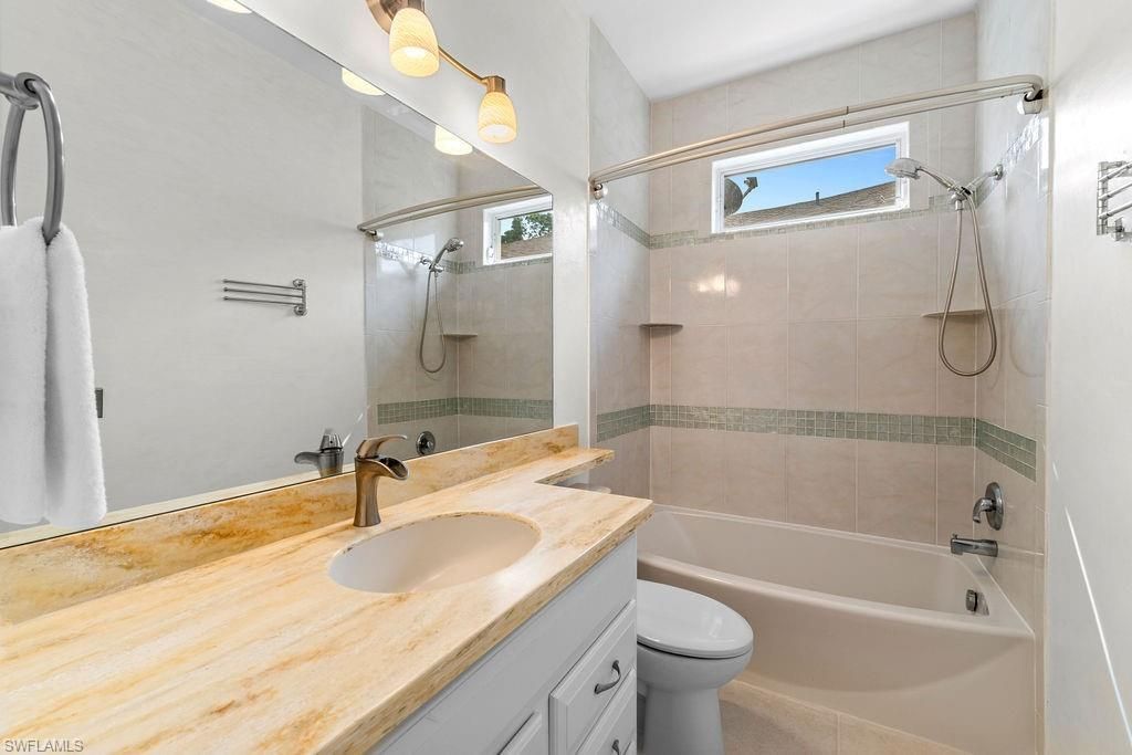 689 Crossfield Cir, Naples, FL 34104 Photo