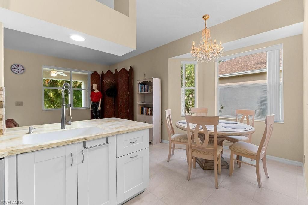 689 Crossfield Cir, Naples, FL 34104 Photo