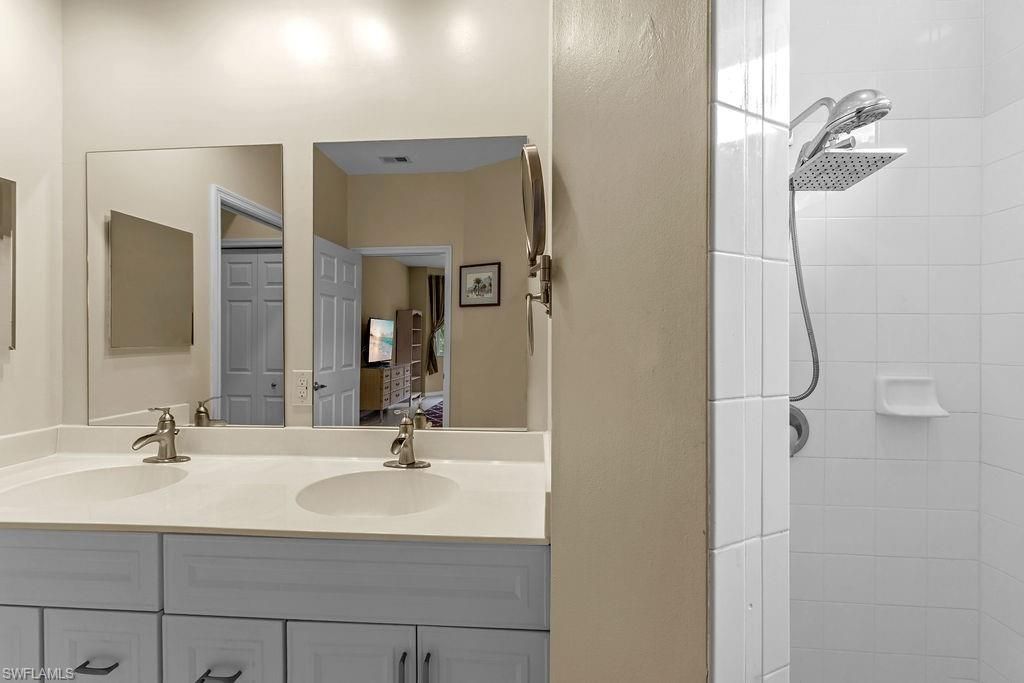 689 Crossfield Cir, Naples, FL 34104 Photo