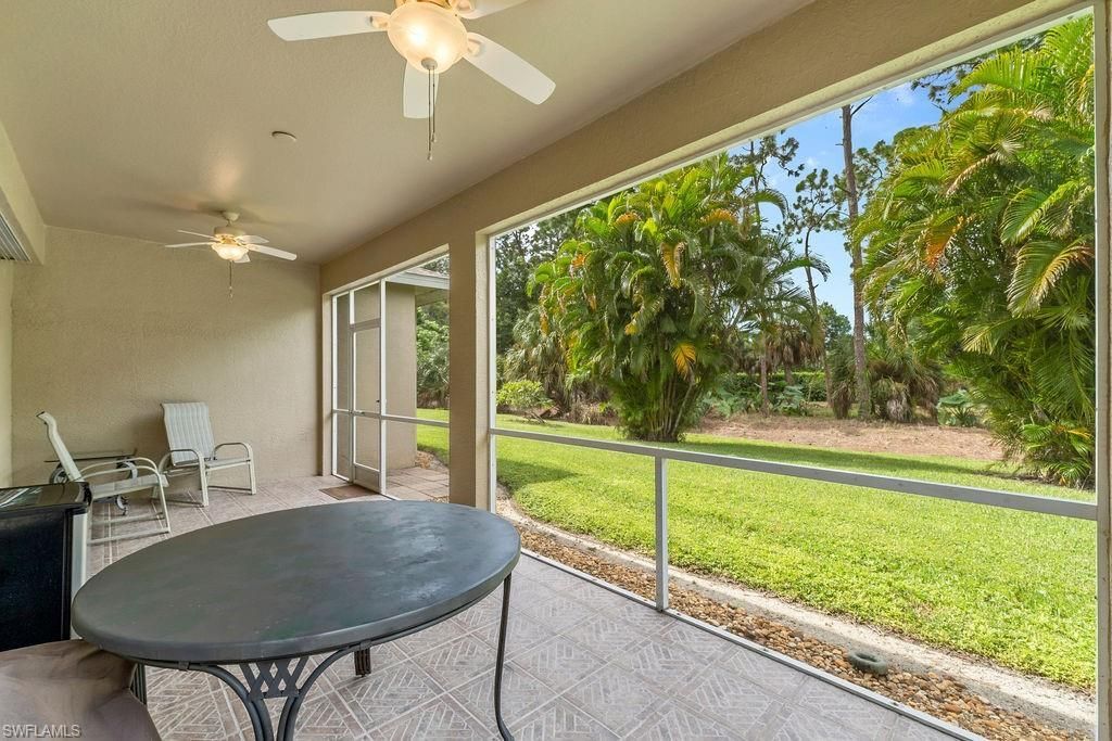 689 Crossfield Cir, Naples, FL 34104 Photo
