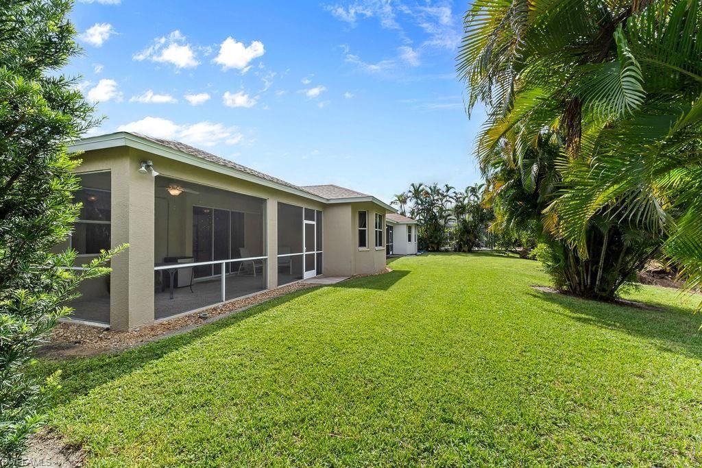 689 Crossfield Cir, Naples, FL 34104 Photo