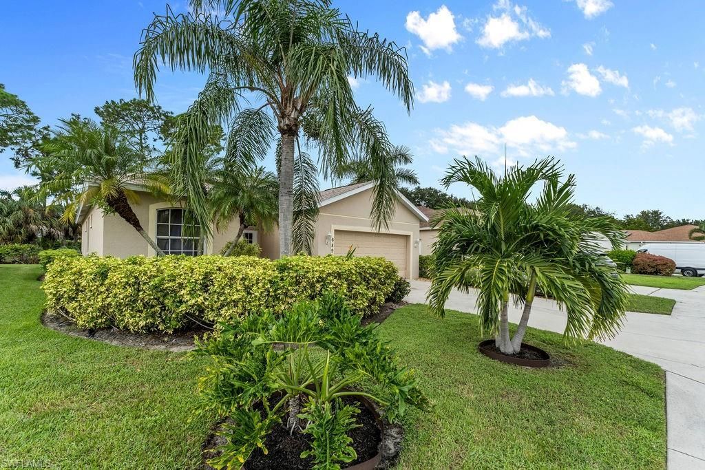 689 Crossfield Cir, Naples, FL 34104 Photo