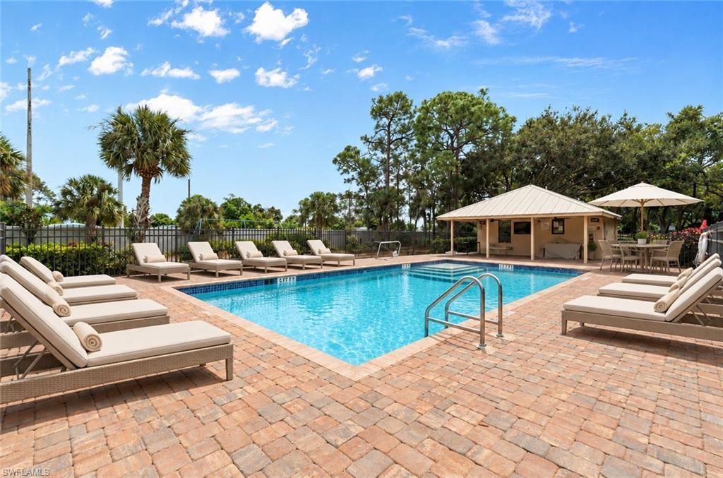 689 Crossfield Cir, Naples, FL 34104 Photo