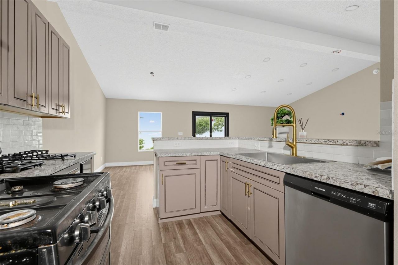 10 Riviera Estates Drive , Palm Coast, FL 32164 Photo