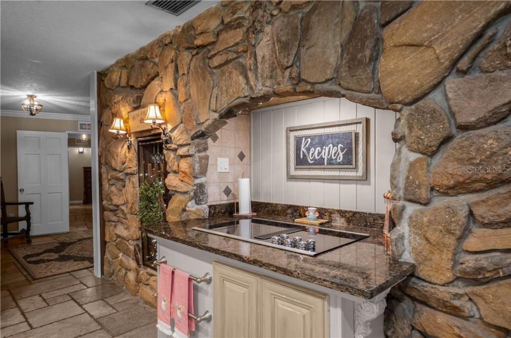 85 S Hunting Lodge Drive , Inverness, FL 34453 Photo