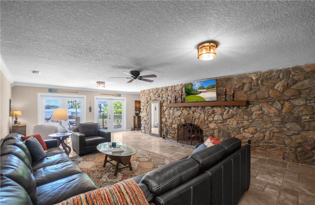 85 S Hunting Lodge Drive , Inverness, FL 34453 Photo