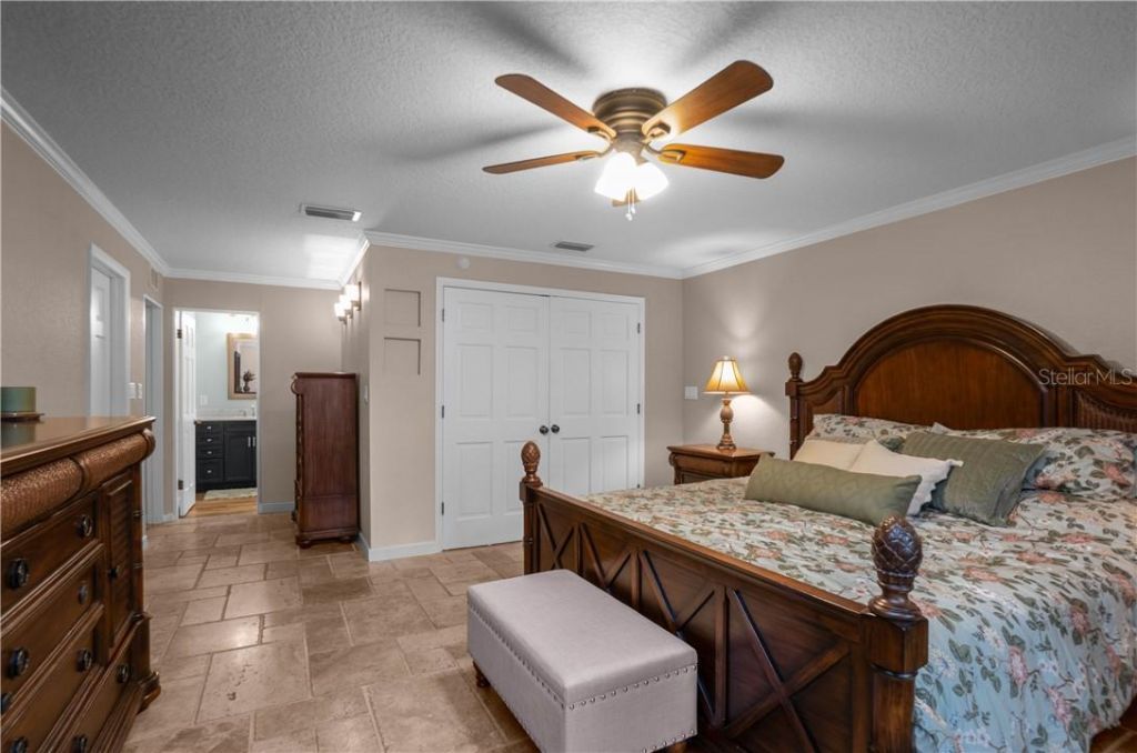 85 S Hunting Lodge Drive , Inverness, FL 34453 Photo