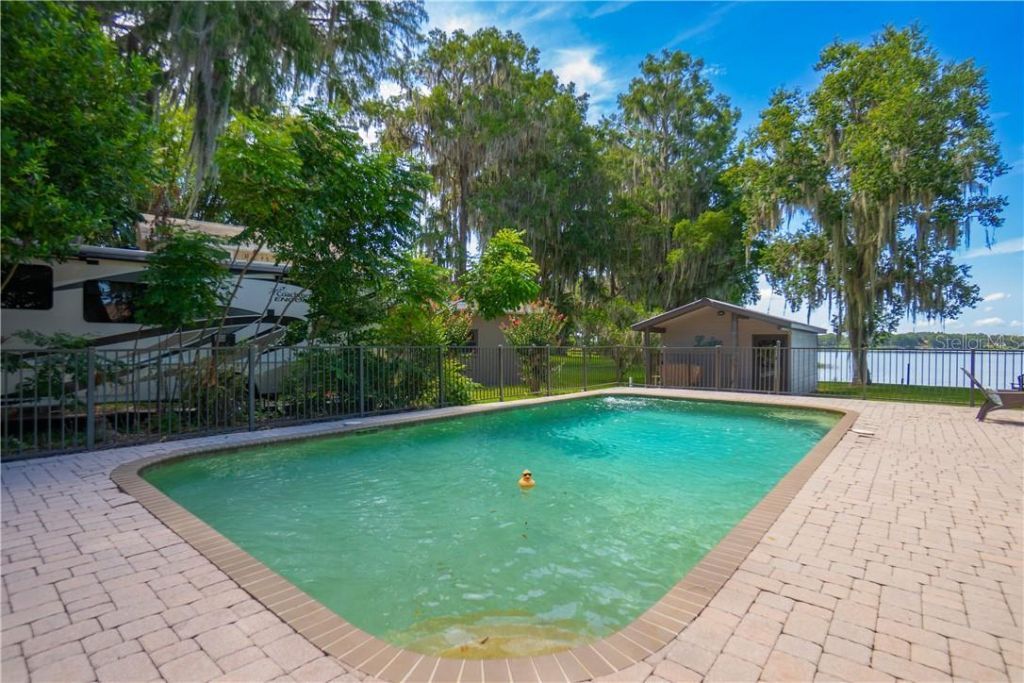 85 S Hunting Lodge Drive , Inverness, FL 34453 Photo