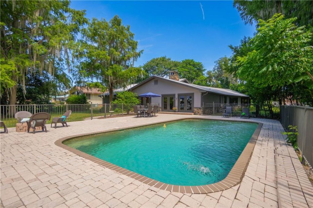 85 S Hunting Lodge Drive , Inverness, FL 34453 Photo