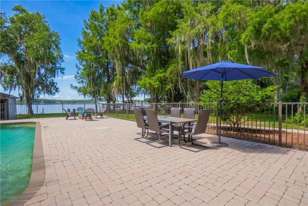 85 S Hunting Lodge Drive , Inverness, FL 34453 Photo
