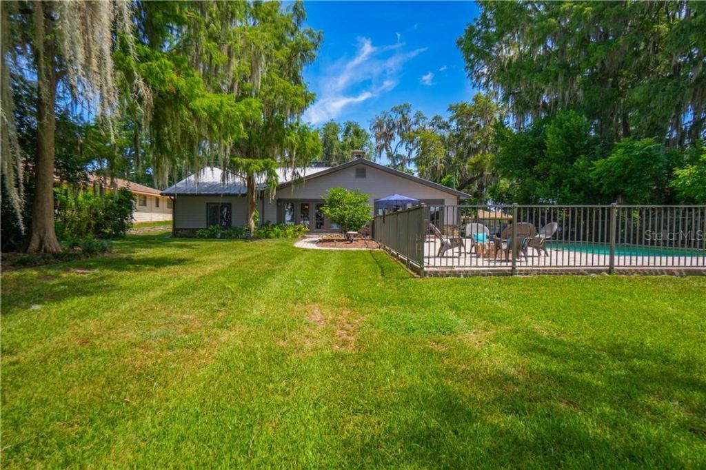85 S Hunting Lodge Drive , Inverness, FL 34453 Photo