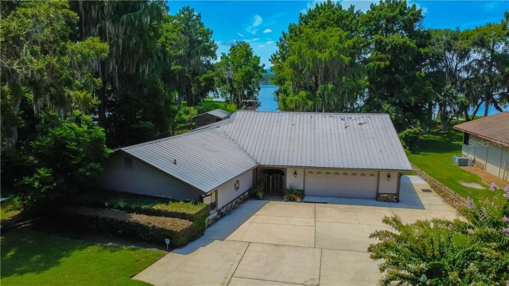 85 S Hunting Lodge Drive , Inverness, FL 34453 Photo