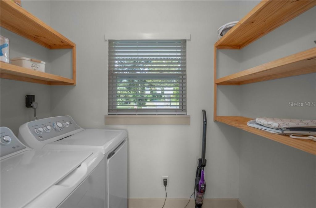 520 Lakewood Drive, Inverness, FL 34450 Photo