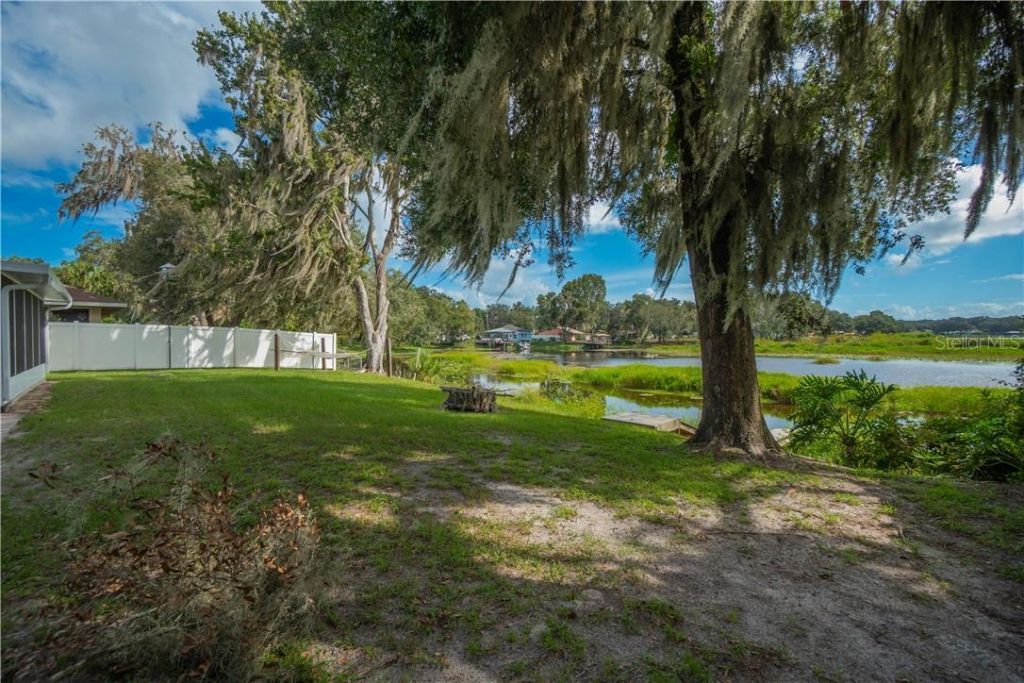 520 Lakewood Drive, Inverness, FL 34450 Photo