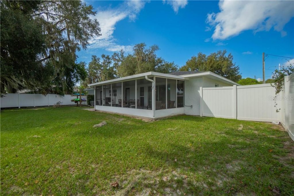 520 Lakewood Drive, Inverness, FL 34450 Photo