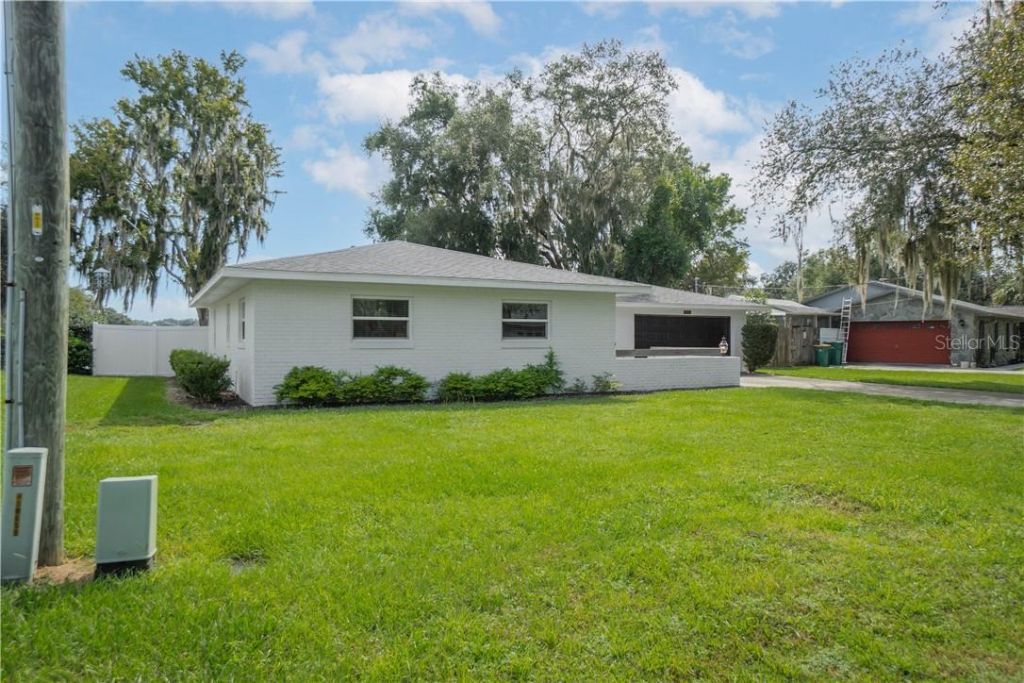 520 Lakewood Drive, Inverness, FL 34450 Photo