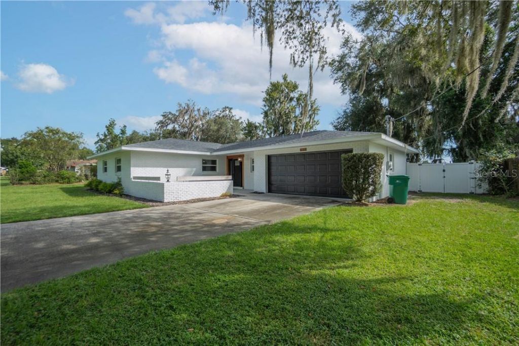 520 Lakewood Drive, Inverness, FL 34450 Photo