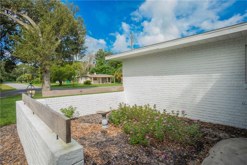 520 Lakewood Drive, Inverness, FL 34450 Photo